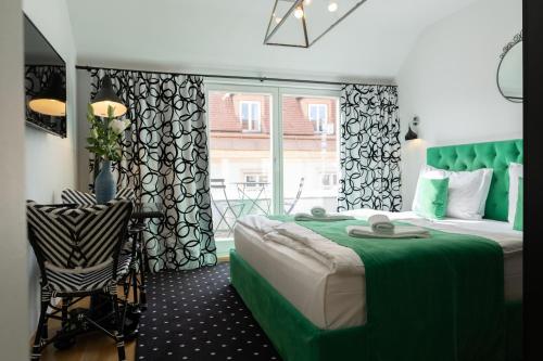 Apartment with Balcony image 8
