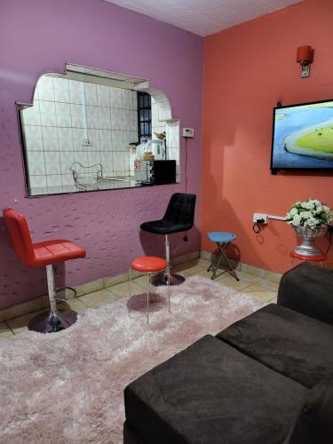 One-Bedroom Apartment image 10