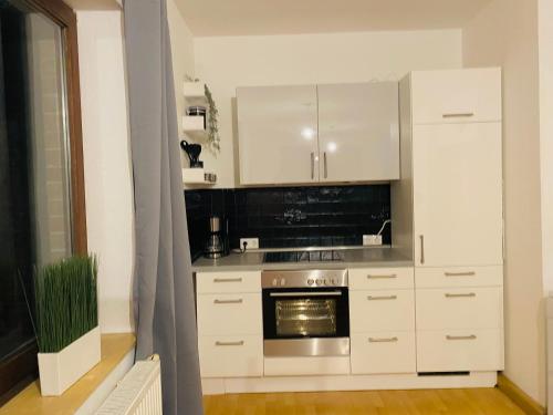 Ganzes Haus, 80qm, Parkplatz, 6 Personen, 3 Schlafzimmer, Wlan in 霍爾內堡