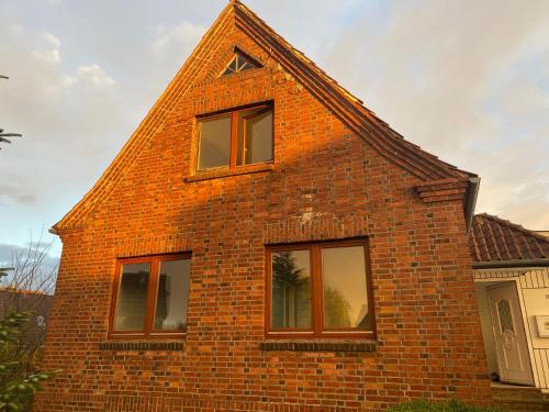 設施, Ganzes Haus, 80qm, Parkplatz, 6 Personen, 3 Schlafzimmer, Wlan in 霍爾內堡