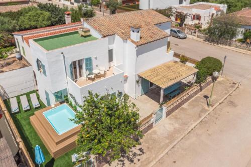 Villa CAN BLAU, new family Beachhouse with pool by villasmediterranean