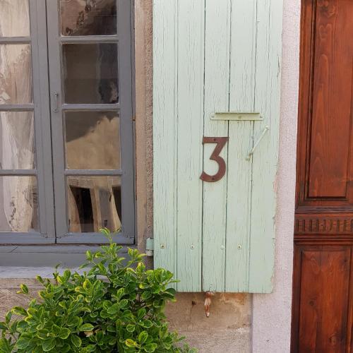 Petite maison de designer (avec terrasse)