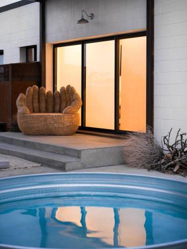 Neutra Home Joshua Tree Luxury Retreat Pool and Spa in Joshua Tree, USA