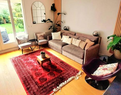 B&B Rueil-Malmaison - Town house Direct access to Paris et Disneyland - Bed and Breakfast Rueil-Malmaison