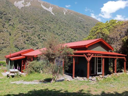 Rata Lodge Accommodation - Otira