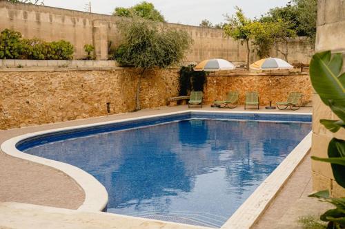 Charming & Stylish Historic Farmhouse with Pool Charming & Stylish Historic Farmhouse with Pool