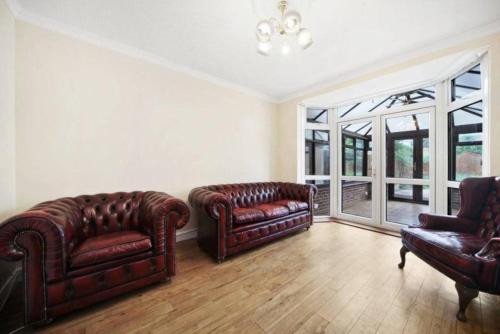Greenford Hububb Stay 3