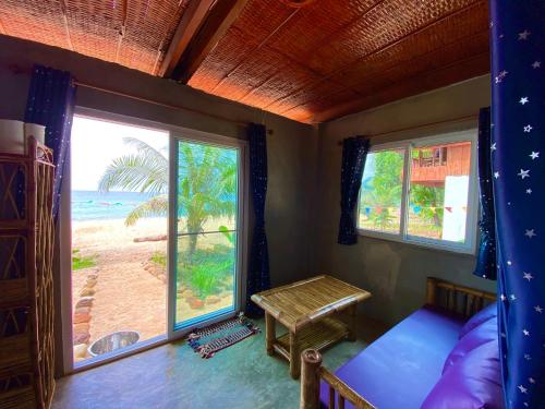 Robinson Bungalows in Kronga Sanloema