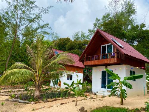 Viesnīcas āriene, Robinson Bungalows in Kronga Sanloema