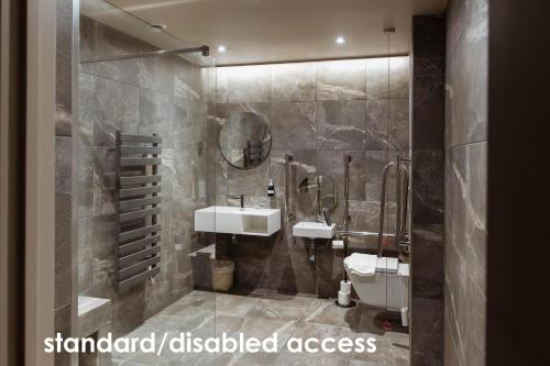 HIDEOUT Hotel - image 2