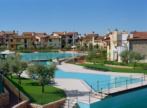 Lugana Resort & Sporting Club - Sermana Village Peschiera del Garda