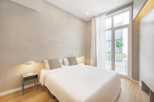Lisbon Oriente Apartments by Olala Homes 5