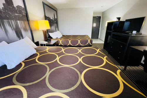 Super 8 by Wyndham Shakopee - image 2