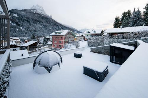 DOLOMITI EXCLUSIVE YOUR MOUNTAIN SUITE DOLOMITI EXCLUSIVE YOUR MOUNTAIN SUITE