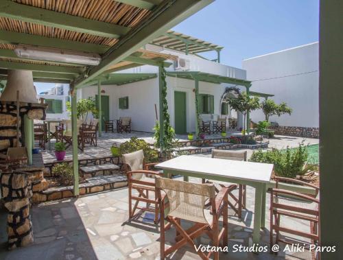 บริการและสิ่งอำนวยความสะดวก, Votana Studios in อาลิคี