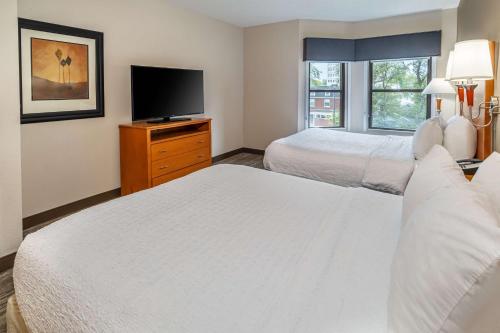 Hampton Inn By Hilton & Suites Nashville-Vanderbilt-Elliston Place