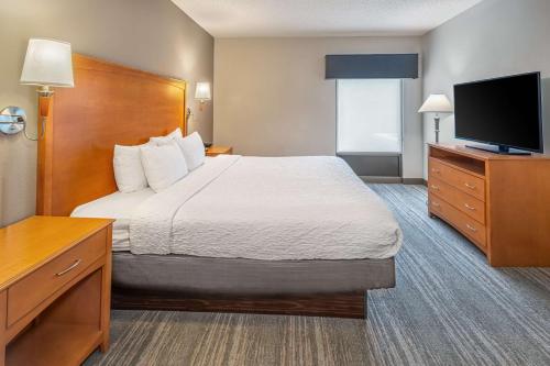 Hampton Inn By Hilton & Suites Nashville-Vanderbilt-Elliston Place