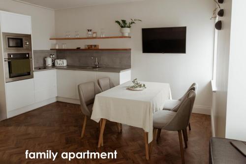 HIDEOUT Hotel - image 6