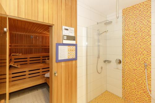 Apartment with Sea View image 9