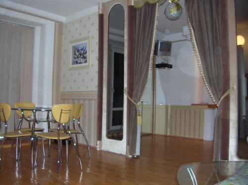 Центр Вінниці-Архітектора Артинова 55 Світло є завжди, Vínnytsia (foto 4)
