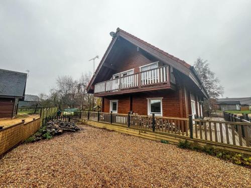 Stunning Log Cabin With A Pool Table For Hire In Norfolk, Sleeps 8 Ref 34045al