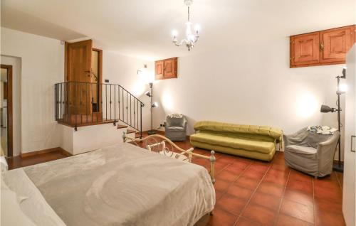 3 Bedroom Pet Friendly Home In Arezzo