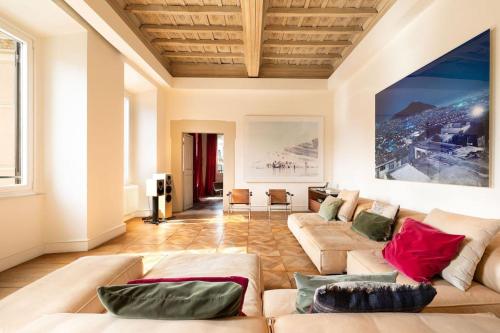 Two-Bedroom Apartment room in Casa Arte a Burghesius home