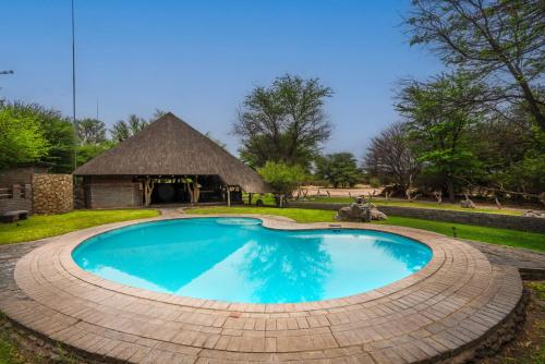 Manzara, Grasslands Safari Lodge in Ghanzi