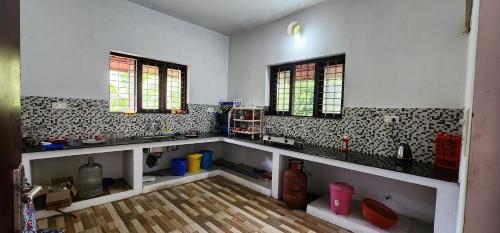 Deluxe Family Room image 10