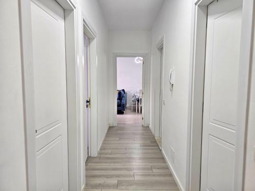 Super Apartment, Tirana (photo 9)