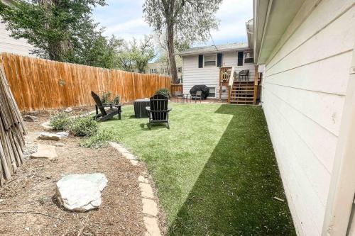 Stylish remodeled Apt near IvyWild/Downtown in Colorado Springs, USA