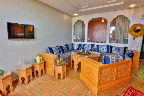 Charming home with private terrace, As-Sawíra (fotografie 10)
