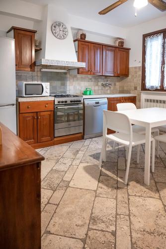  SE030 - Senigallia, elegante appartamento nel centro storico in Senigallia