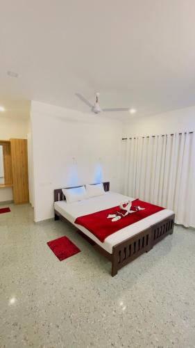 Budget Double Room image 10