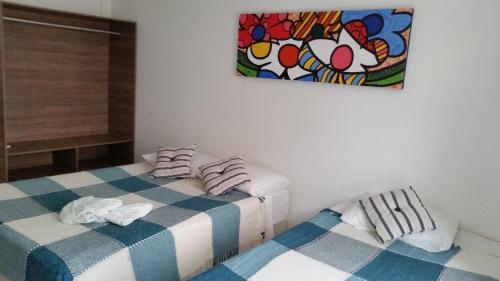 Standard Triple Room image 2