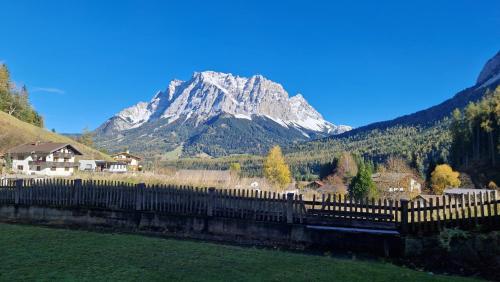 Alpinum Hostel Biberwier - Günstige Privatzimmer in der Zugspitz Arena, Biberwier
