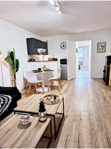 Appartement Cosy Proche Gare - Fibre Optique et Parking - Location saisonnière - Angoulême