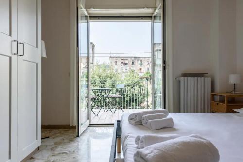 Appartamento 2BR per 5 con Patio Privato - Vicino Centro, Naples