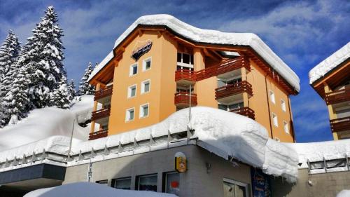 Hotel-Aparthotel San Bernardino - Accommodation