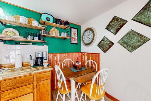 The Cove - Main House The Cove - Main House