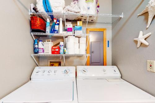 The Cove - Main House The Cove - Main House