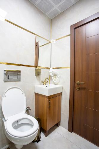 Sayina Hotel - image 4