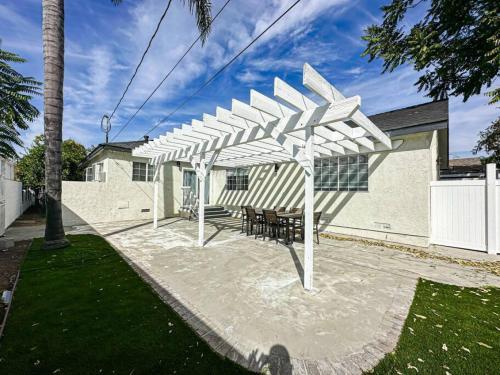 Cozy 3BR Oasis for Your Next Adventure in LA - WO in Los Angeles, USA