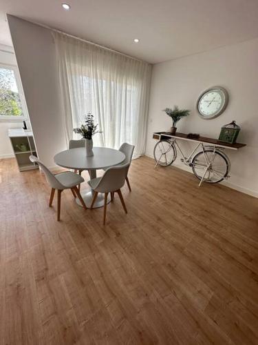 5 min Carcavelos Beach 5 min Carcavelos Beach