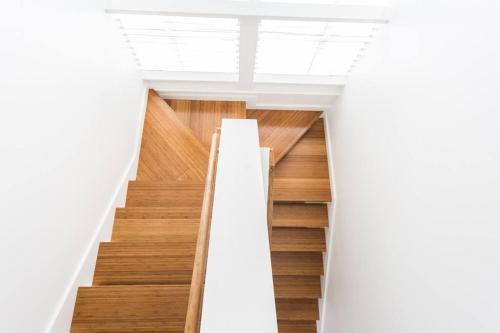 Moon 101 - Full Moon Suite - 2BR 2 5 Bath + Living