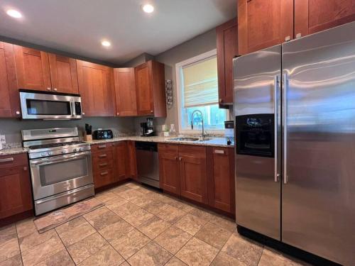 Cozy Boston Homestd Pet Frndly in Framingham, USA
