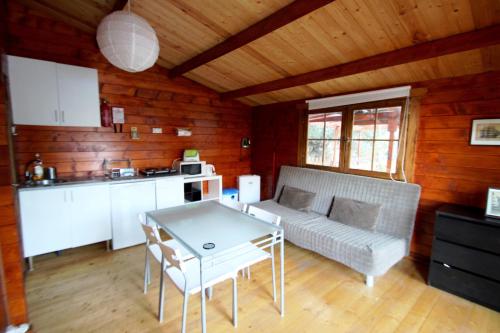 virtuve, Douro Yacht Charter & Bungalows in Sao Joao Da Pesqueira