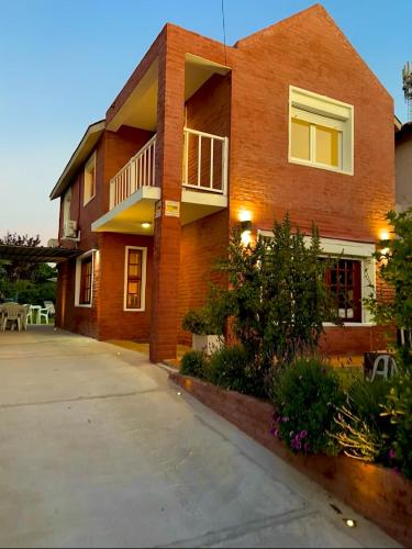Hermosa casa en parada 27 Pinares