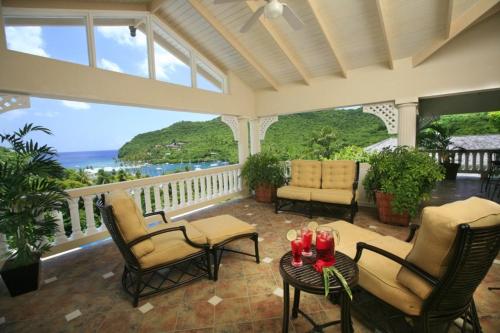 Beautiful 5-Bedroom Villa Ashiana in Marigot Bay villa in מריגוט באי