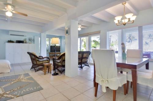 Sunshine Place in Islamorada, USA